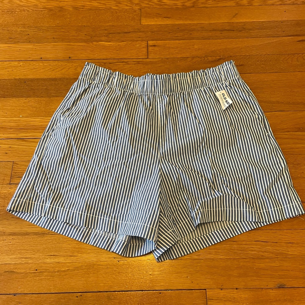 Old Navy Blue Striped Women's Shorts, Size Large